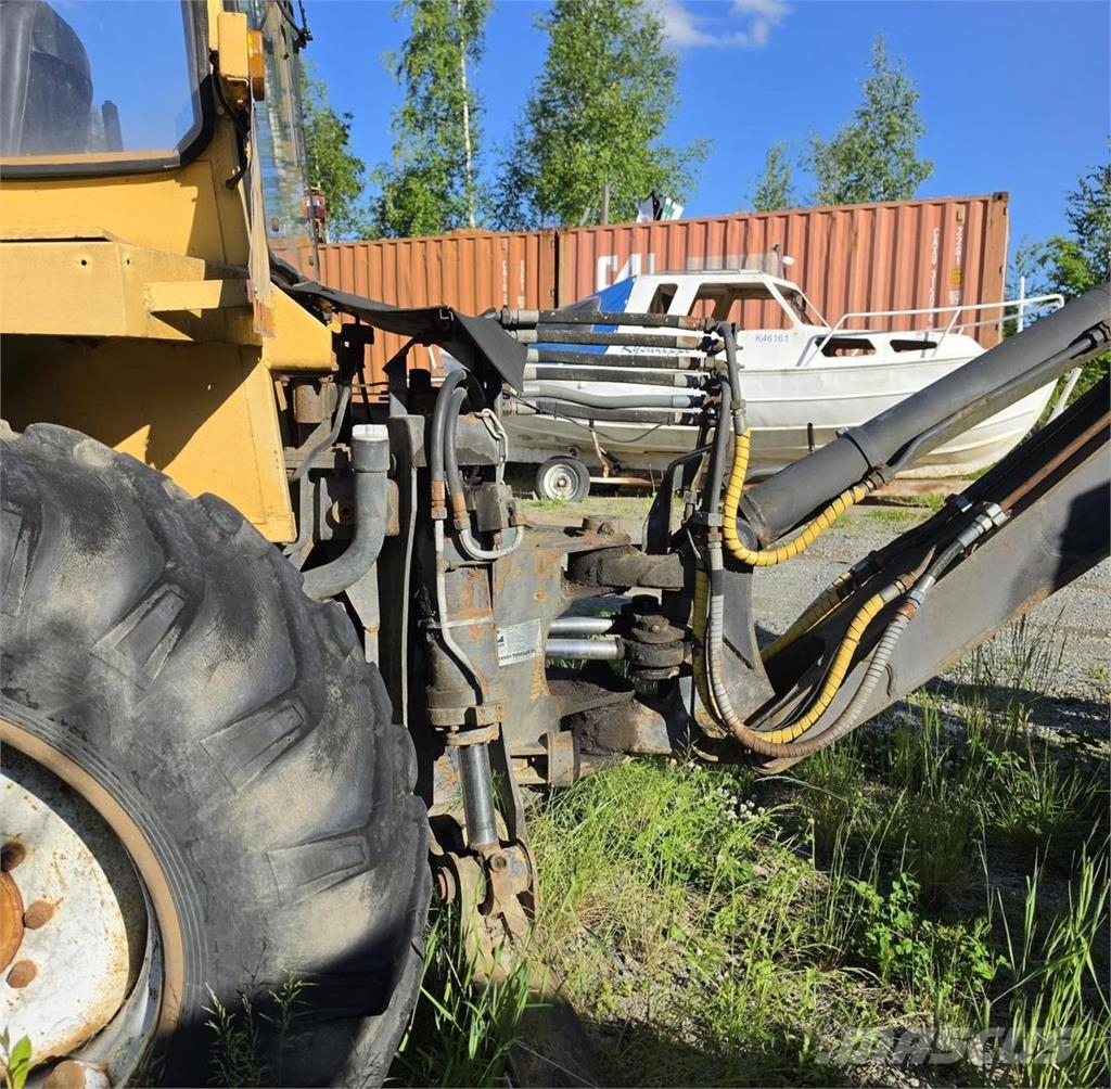 Lännen C-4, 2 kauhaa Grävlastare