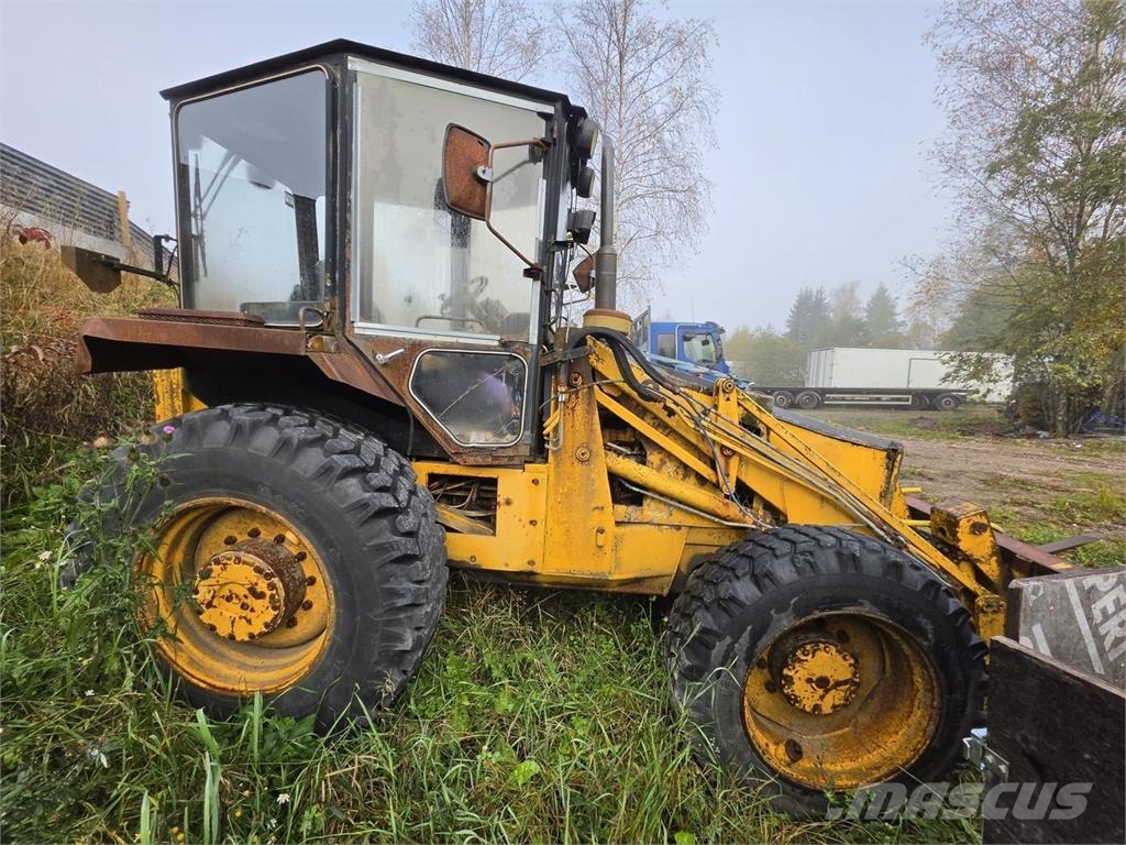 Lännen C4, Etukuormaaja, Lumikauha, Trukkipiikit Tractors