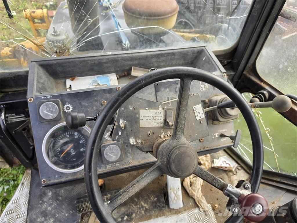 Lännen C4, Etukuormaaja, Lumikauha, Trukkipiikit Tractors