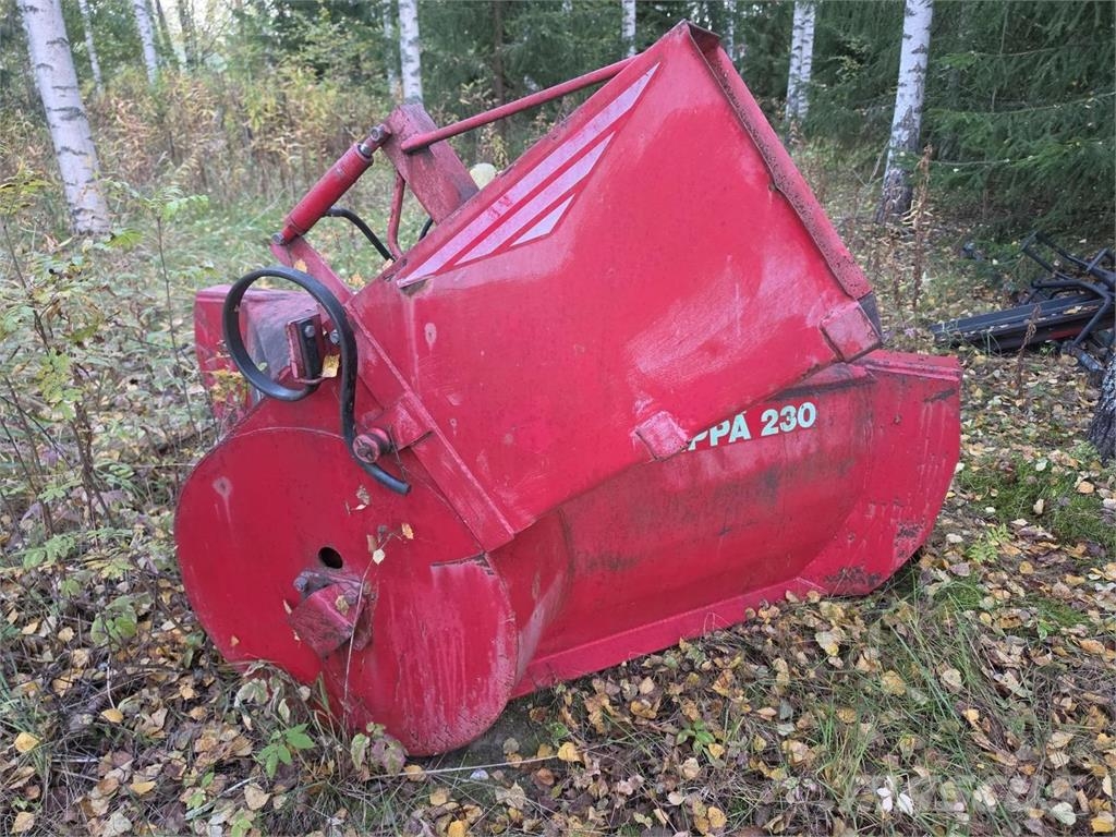 Leppä 230 Lumilinko Schneefräse