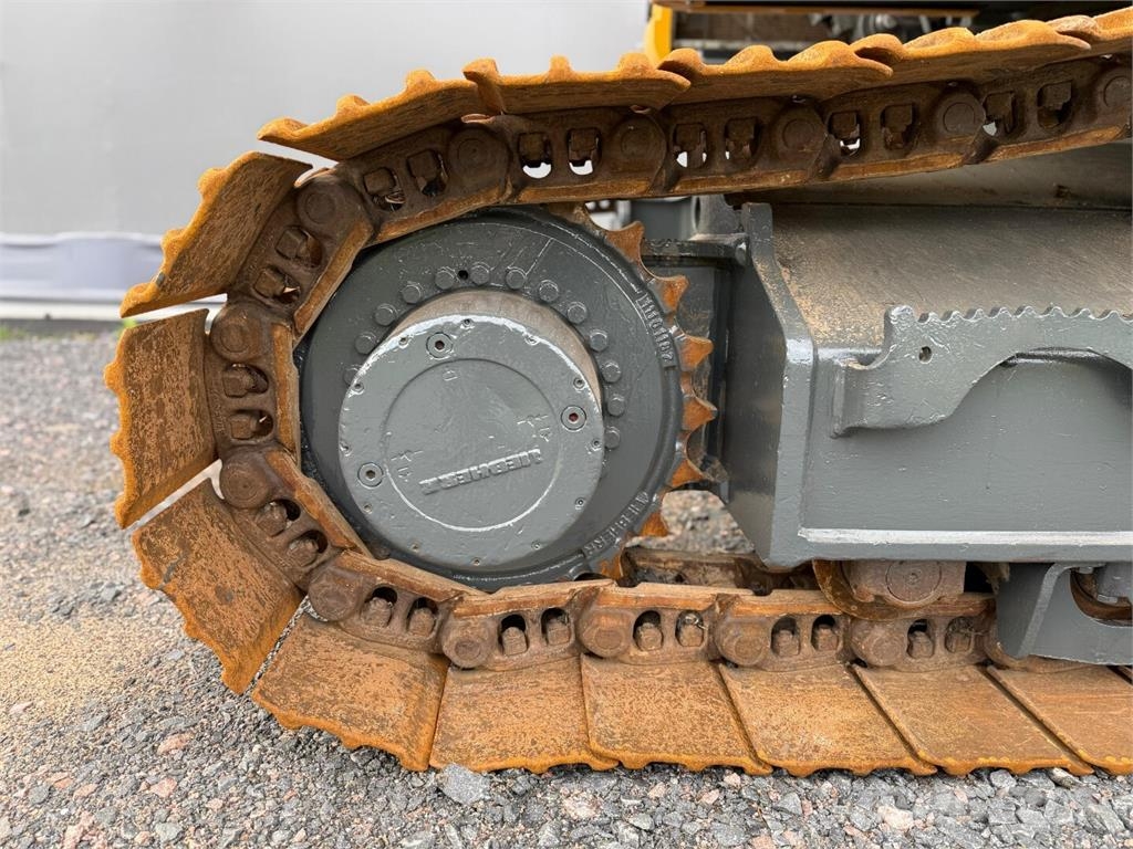 Liebherr R920 Compact + Marttiini Excavadoras sobre orugas