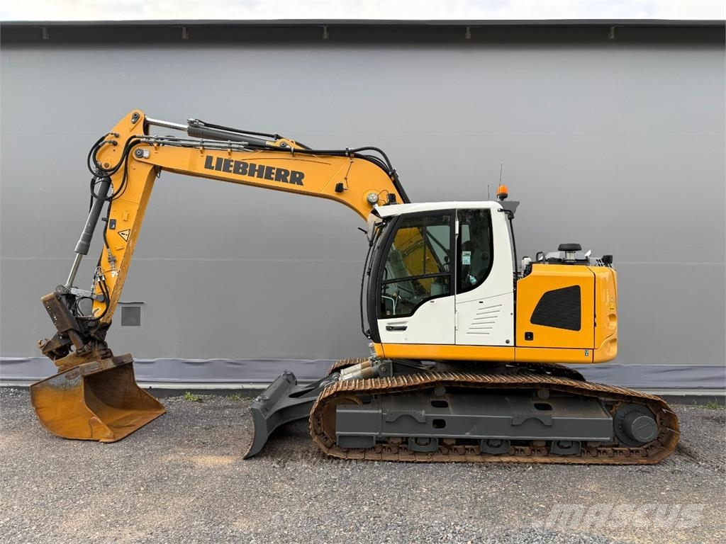 Liebherr R920 Compact + Marttiini Excavadoras sobre orugas