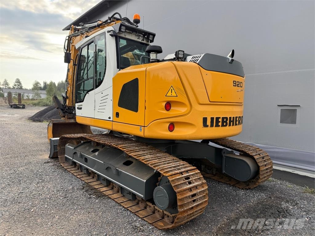 Liebherr R920 Compact + Marttiini Excavadoras sobre orugas