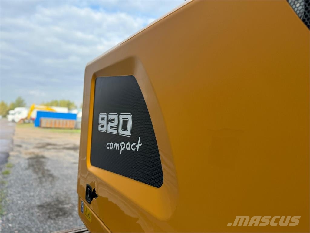 Liebherr R920 Compact + Marttiini Excavadoras sobre orugas