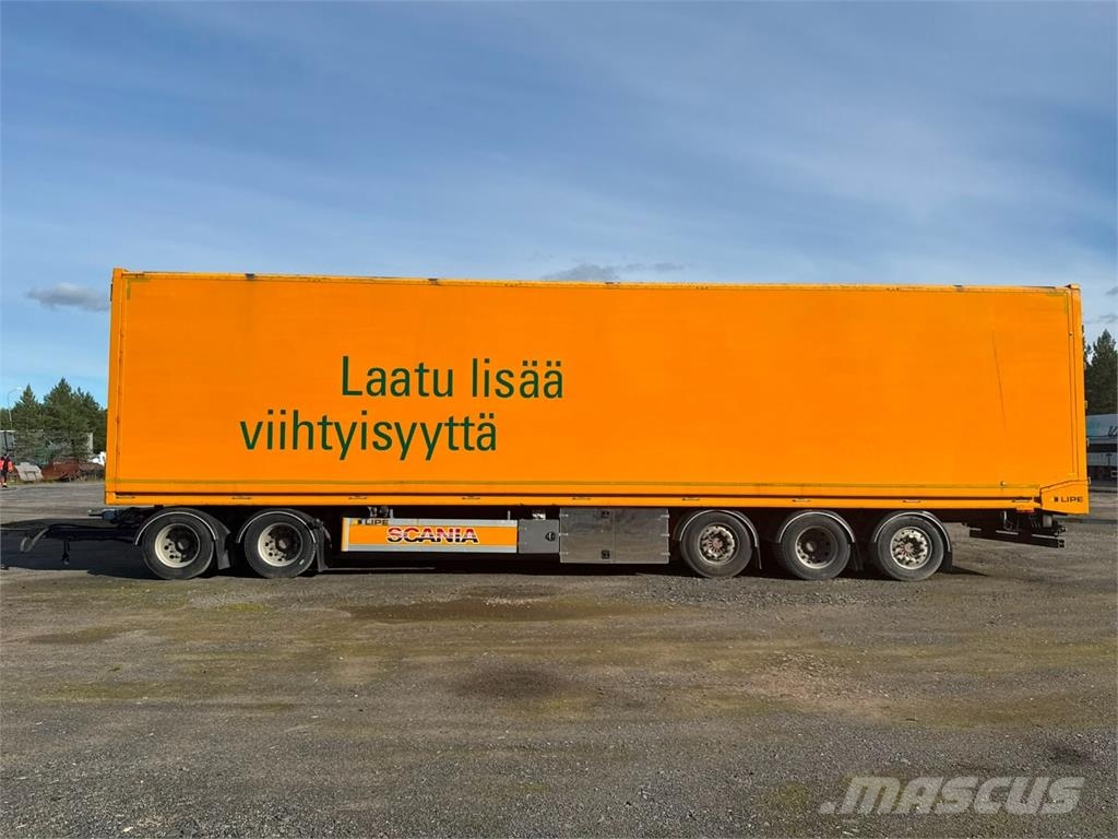 Lipe Ketjupurkuvaunu Otros remolques