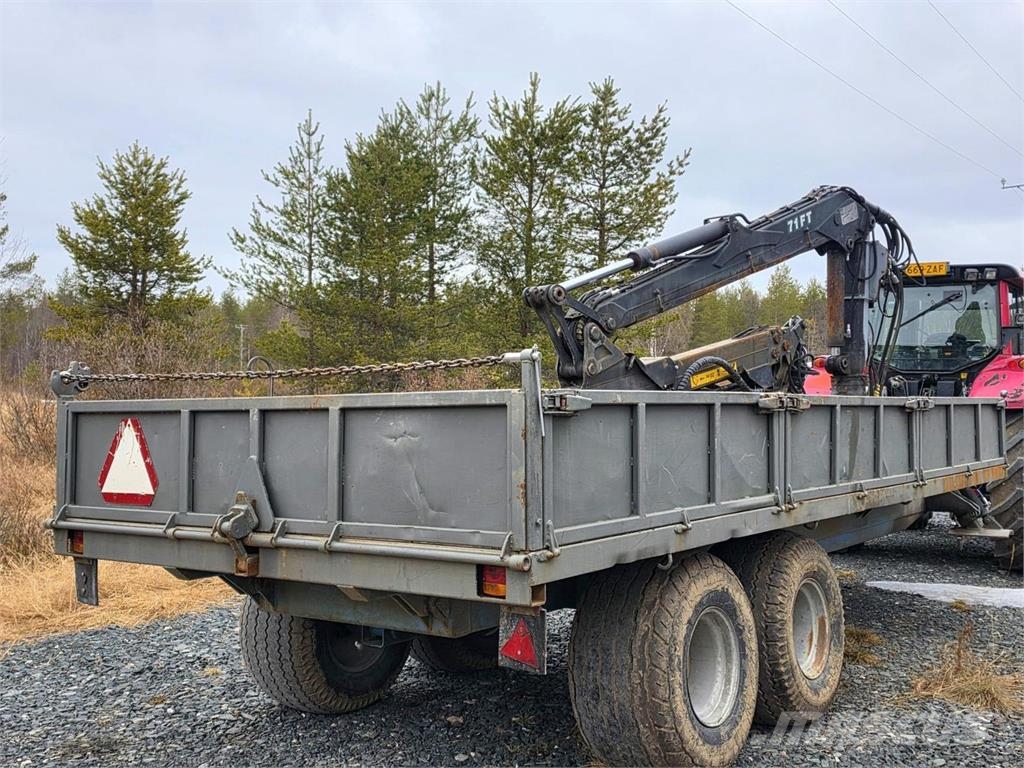Loglift Perävaunu kuormaimella Forestal - Otros