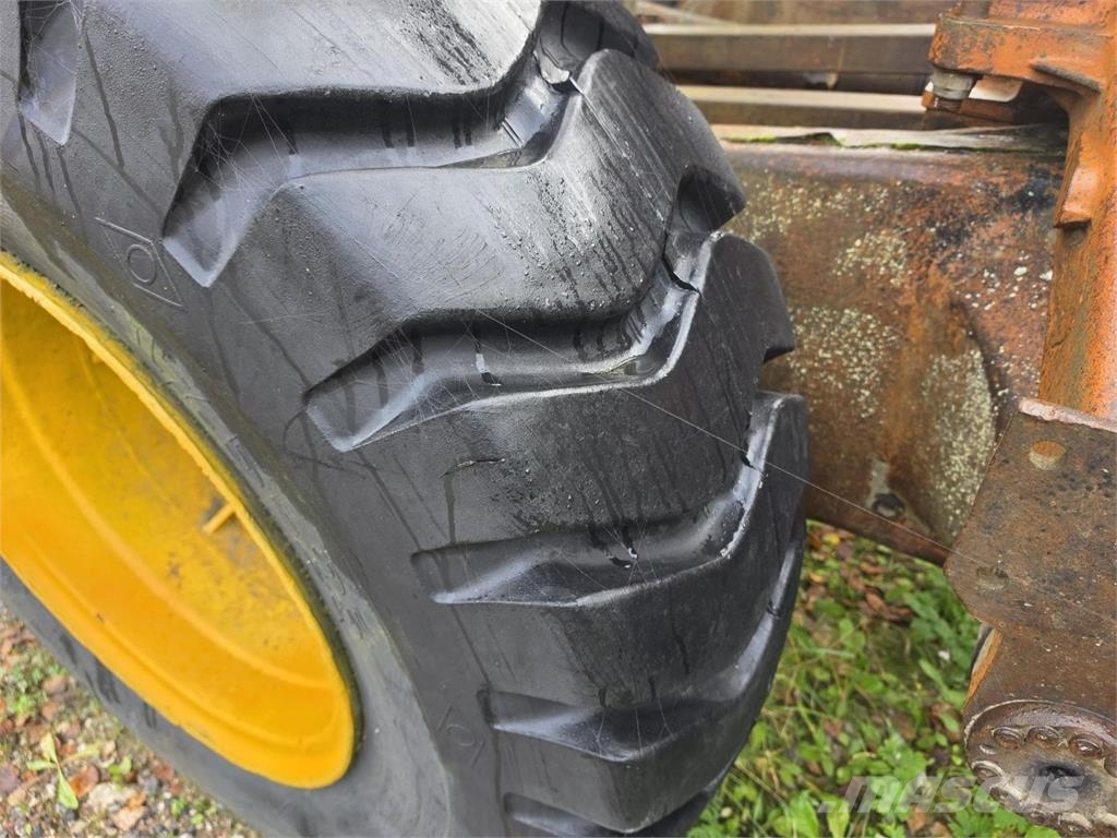 Lokomo 925 Forvarderi