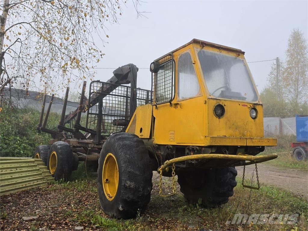 Lokomo 925 Forvarderi