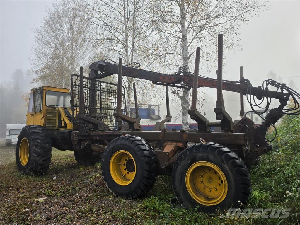 Lokomo 925 Forvarderi