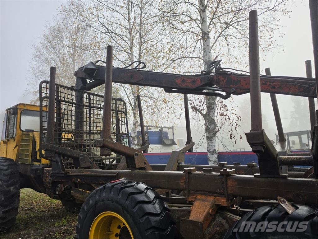 Lokomo 925 Forvarderi