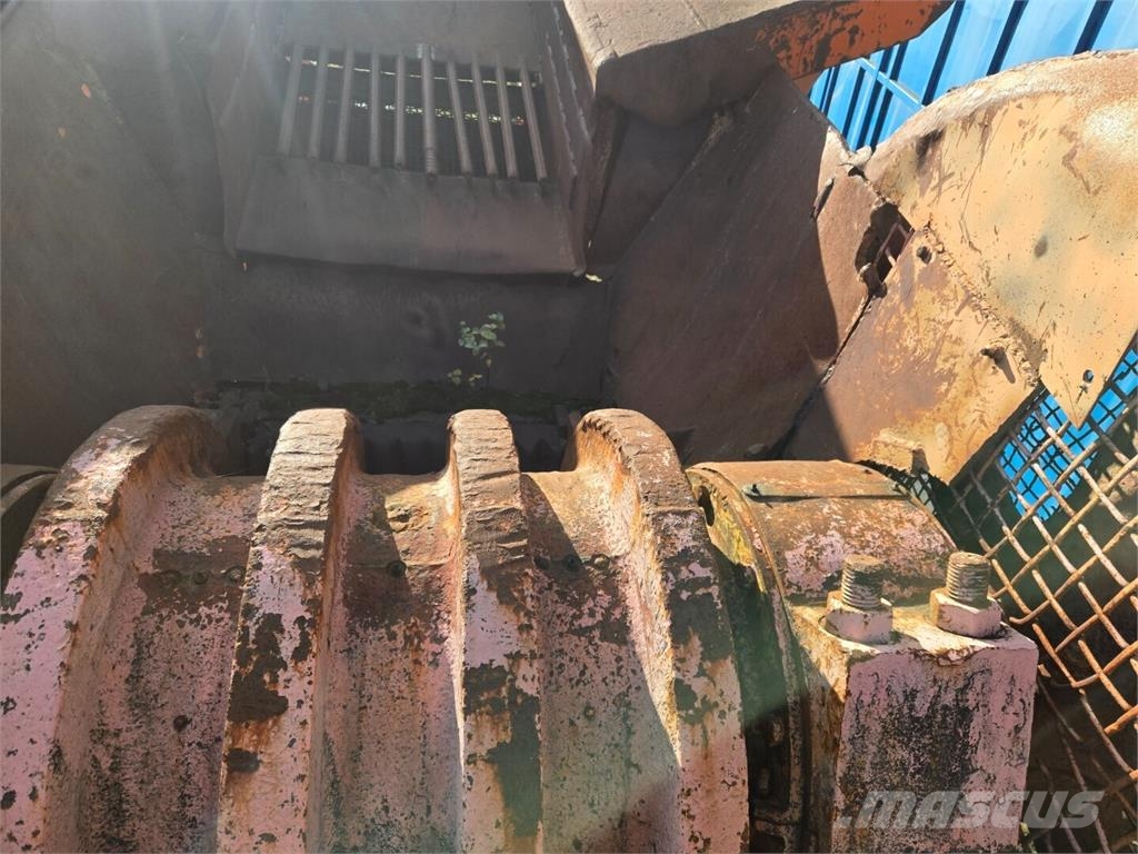 Lokomo Kivi/betonimurska Crushers