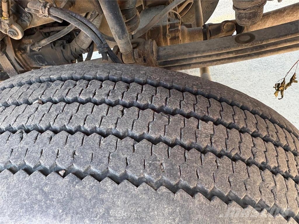 MAN LE 280 B 4x4 Otros camiones