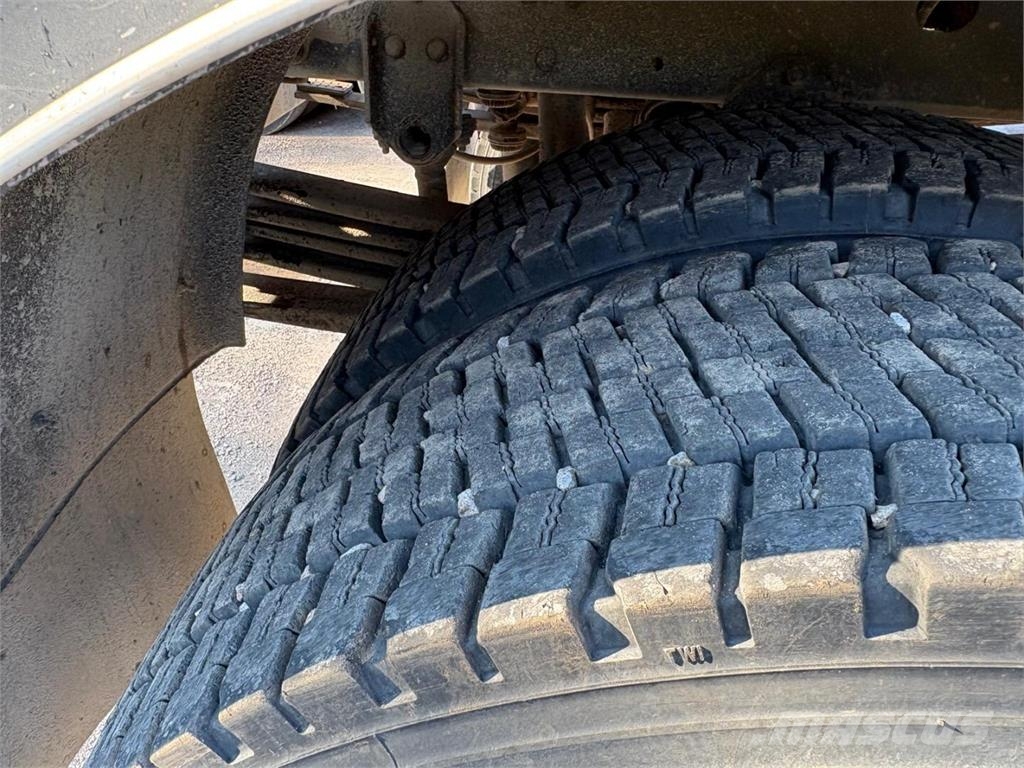 MAN LE 280 B 4x4 Otros camiones