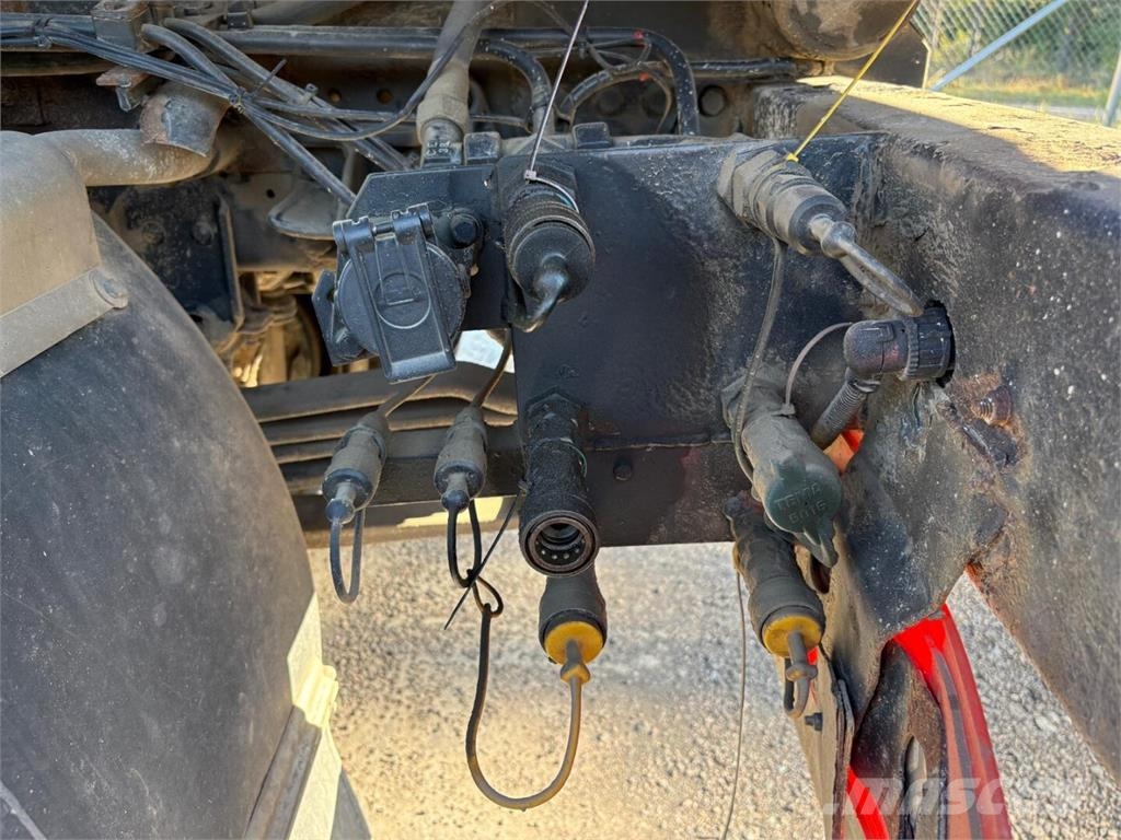 MAN LE 280 B 4x4 Otros camiones
