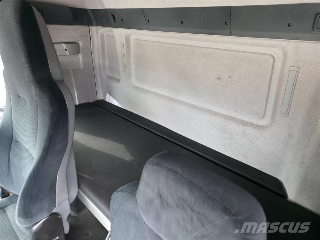 MAN TGM 15.290 4x2 Camiones con caja de remolque