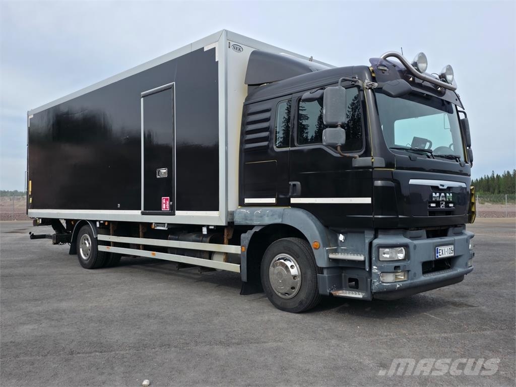MAN TGM 15.290 4x2 Camiones con caja de remolque