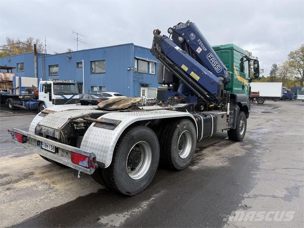MAN TGS 33.480 6x6 veturi / nosturilla / perävaun Kamioni sa kranom
