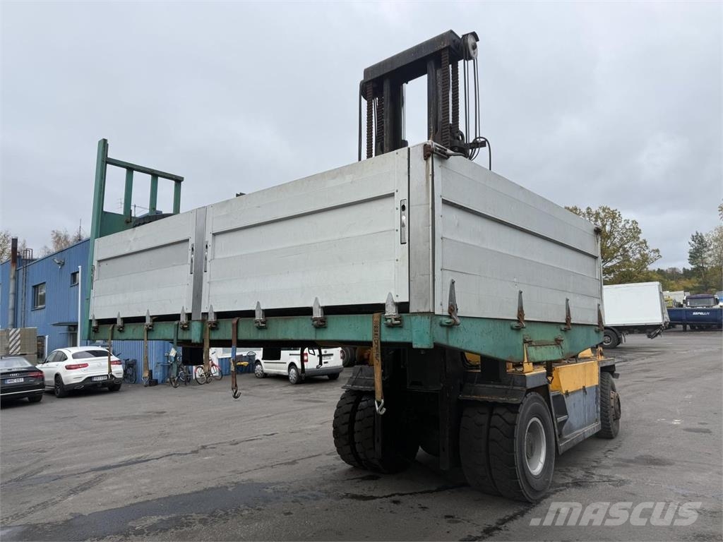 MAN TGS 33.480 6x6 veturi / nosturilla / perävaun Kamioni sa kranom