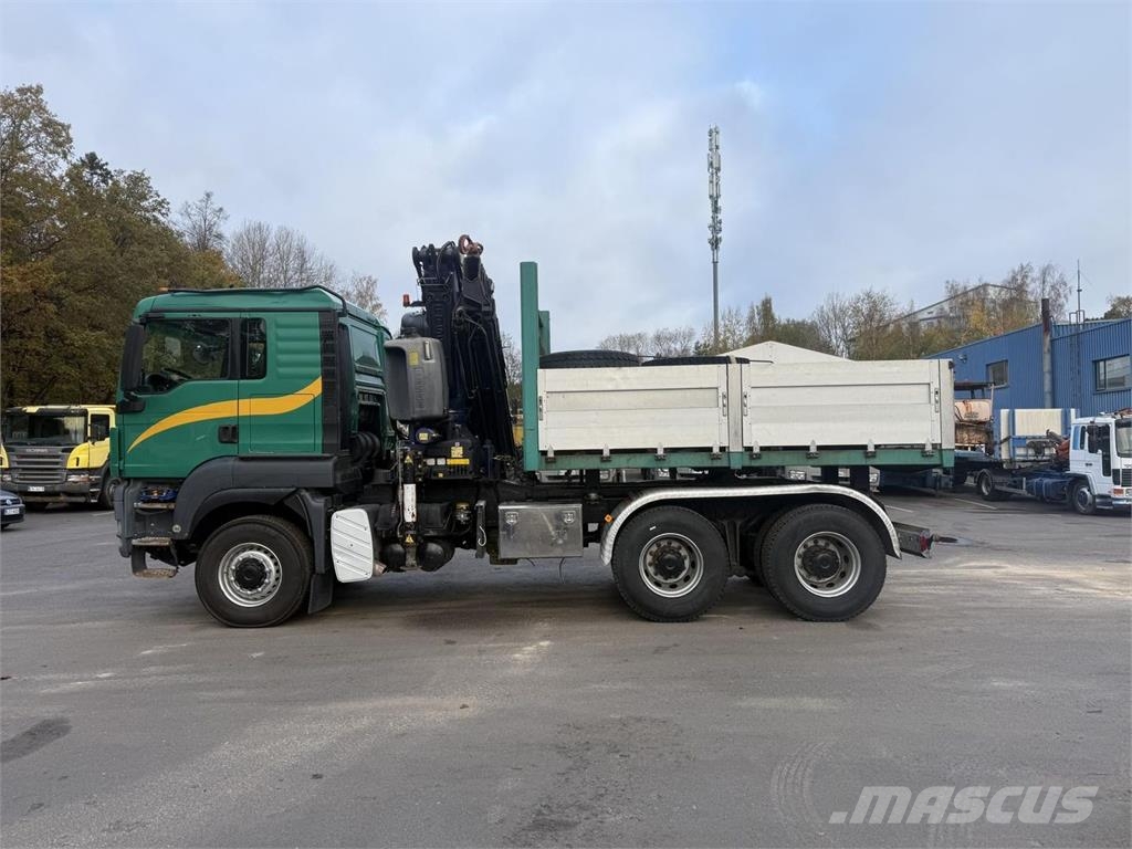 MAN TGS 33.480 6x6 veturi / nosturilla / perävaun Kamioni sa kranom