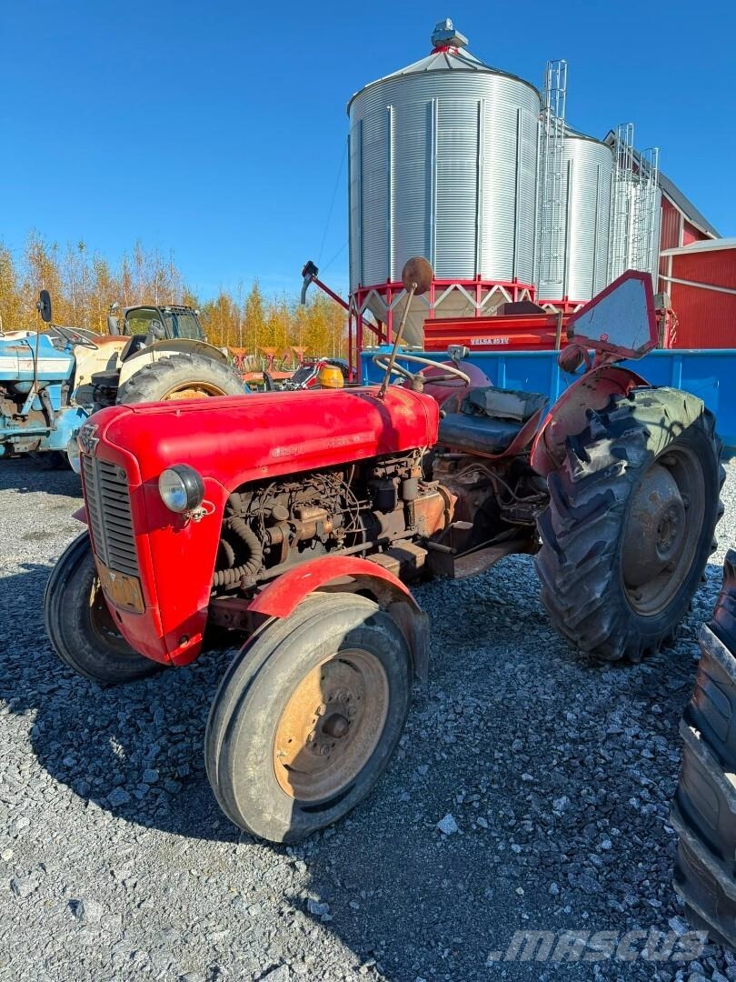 Massey Ferguson 35 Traktoren