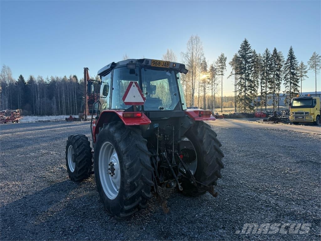 Massey Ferguson 4245 4wd Tractoare