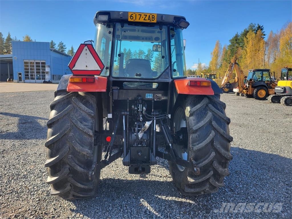 Massey Ferguson 4355 Traktorit
