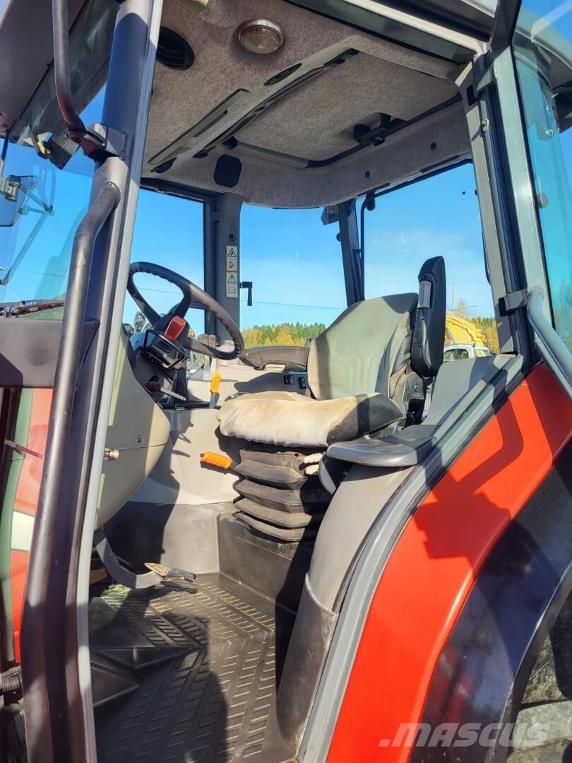 Massey Ferguson 4355 Traktorit