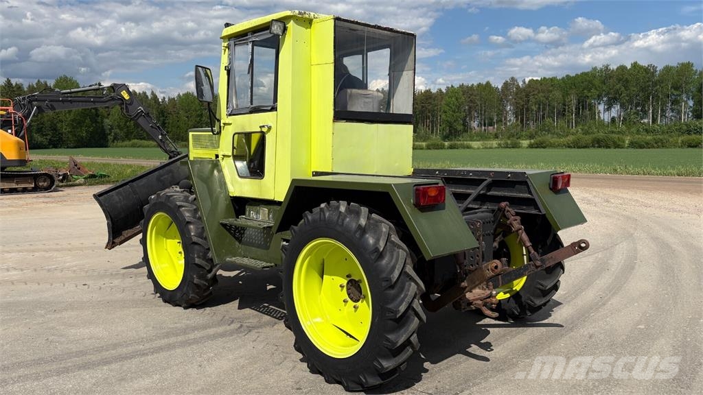 MB Trac Mercedes-Benz MB-TRAC 800 3.8 Traktorer
