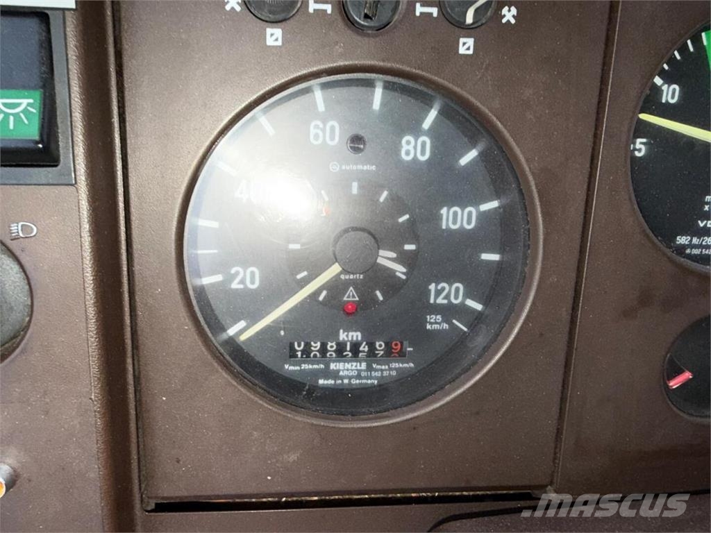 Mercedes-Benz 1120 paloauto 99 tkm Otros camiones