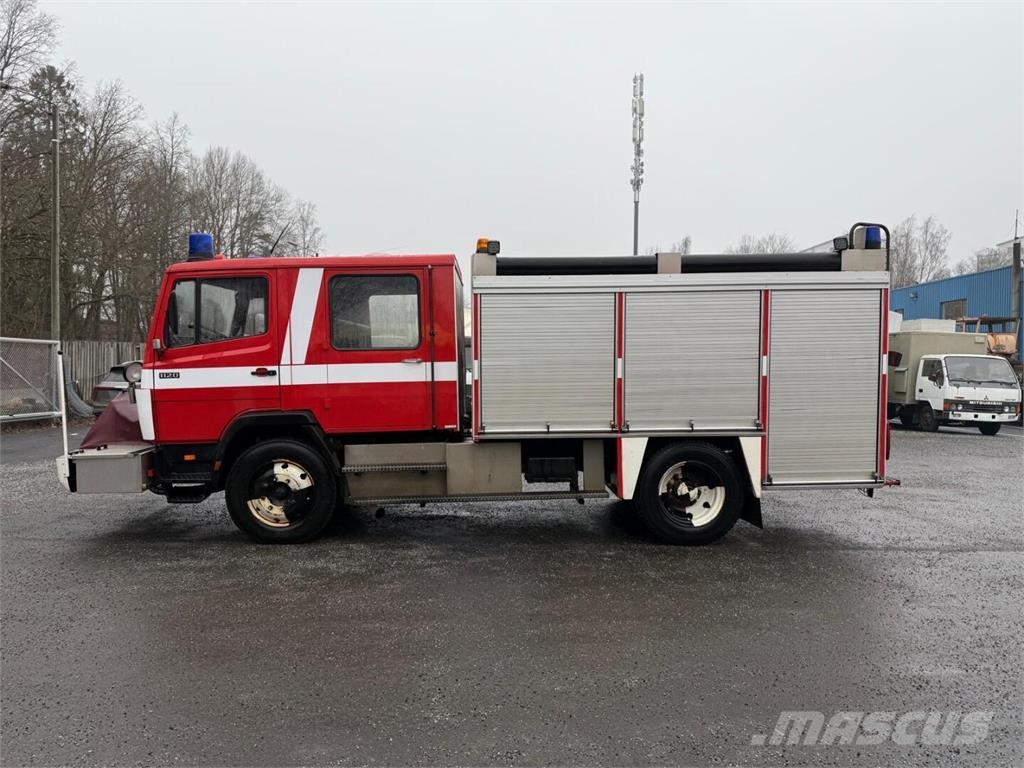 Mercedes-Benz 1120 paloauto 99 tkm Otros camiones