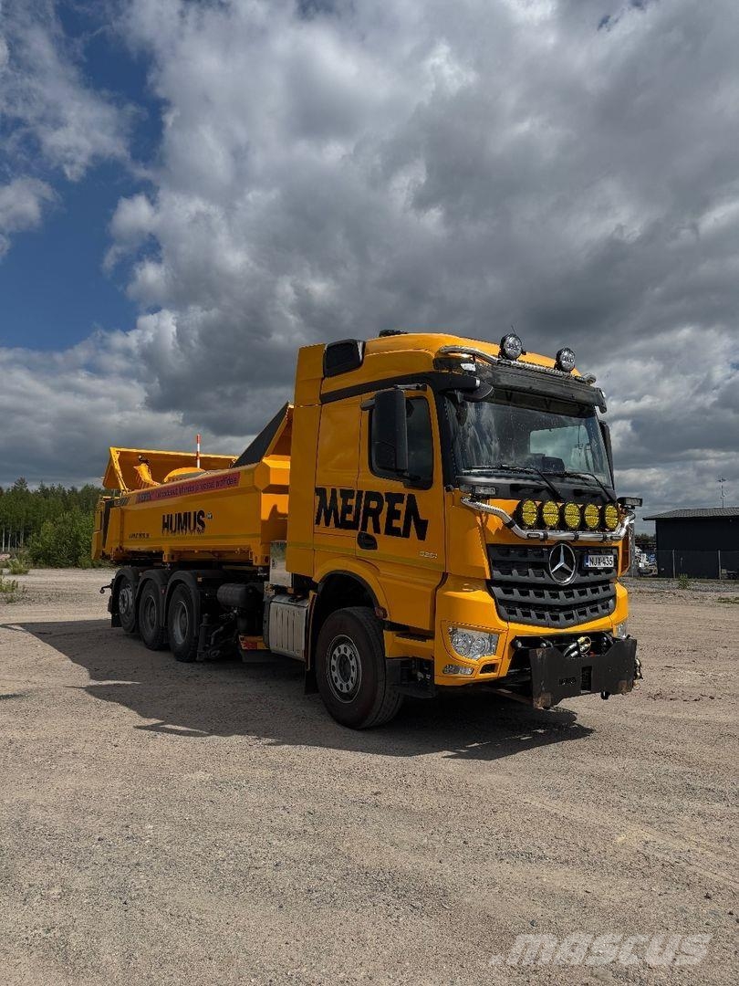 Mercedes-Benz 3251 Meiren täysi tienhoitovarustus Комбинированные дорожные машины