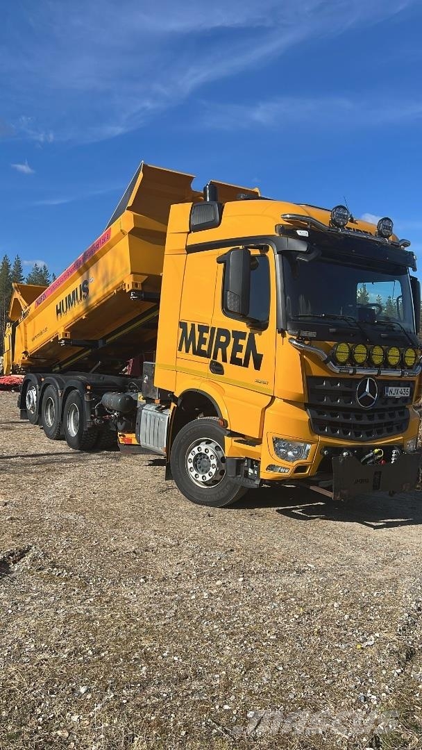 Mercedes-Benz 3251 Meiren täysi tienhoitovarustus Комбинированные дорожные машины