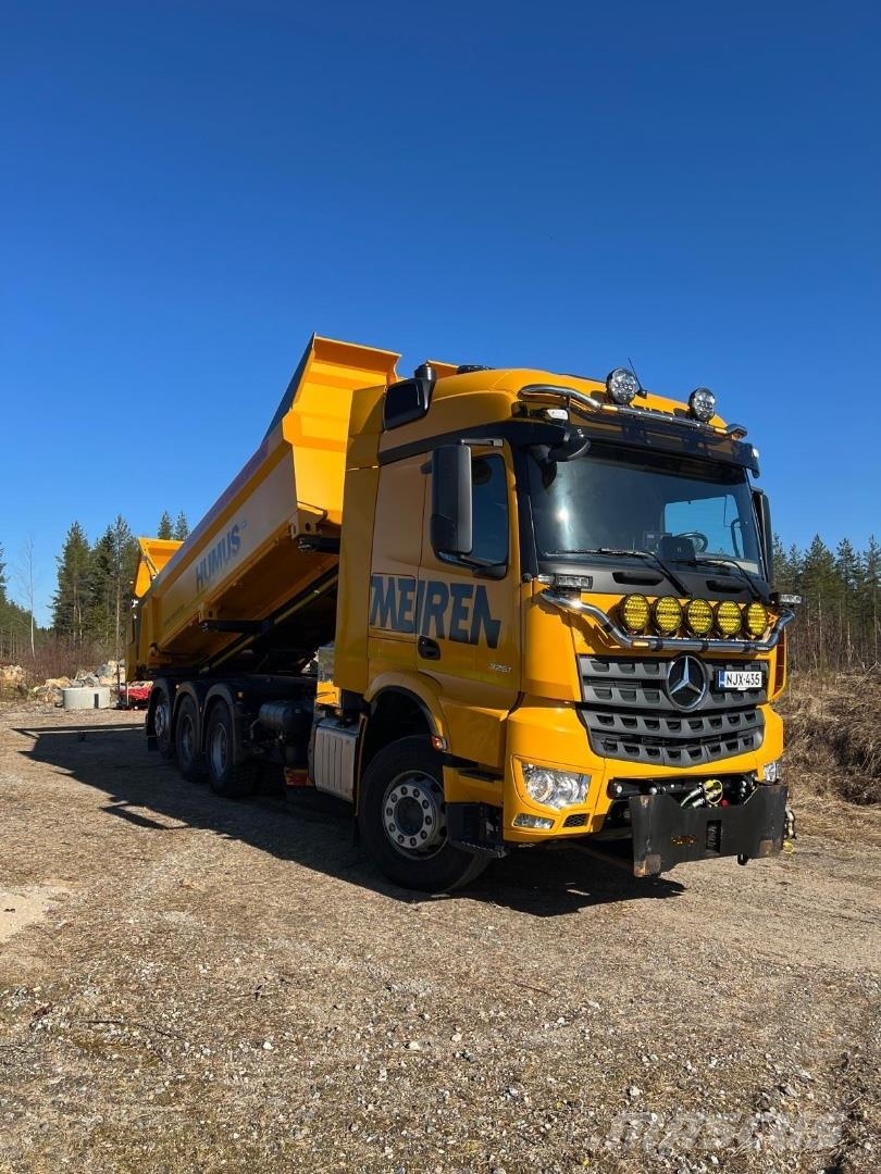 Mercedes-Benz 3251 Meiren täysi tienhoitovarustus Комбинированные дорожные машины