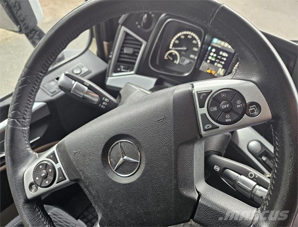 Mercedes-Benz Actros 2858 6x2 Camiones chasis