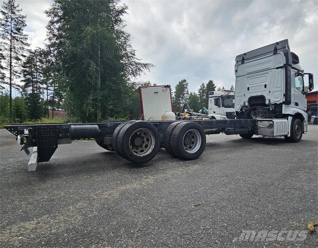 Mercedes-Benz Actros 2858 6x2 Camiones chasis