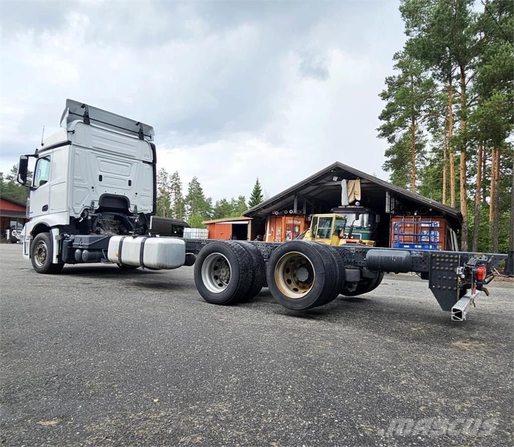Mercedes-Benz Actros 2858 6x2 Camiones chasis