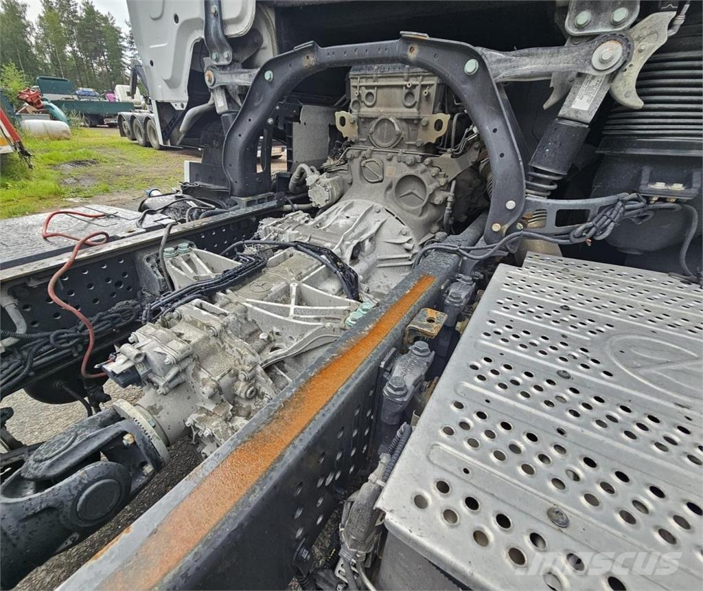 Mercedes-Benz Actros 2858 6x2 Camiones chasis