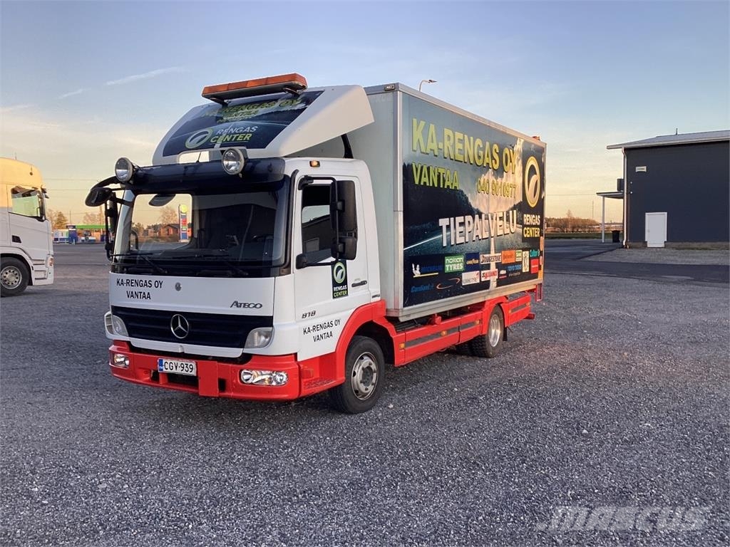 Mercedes-Benz Ateco Camiones con caja de remolque