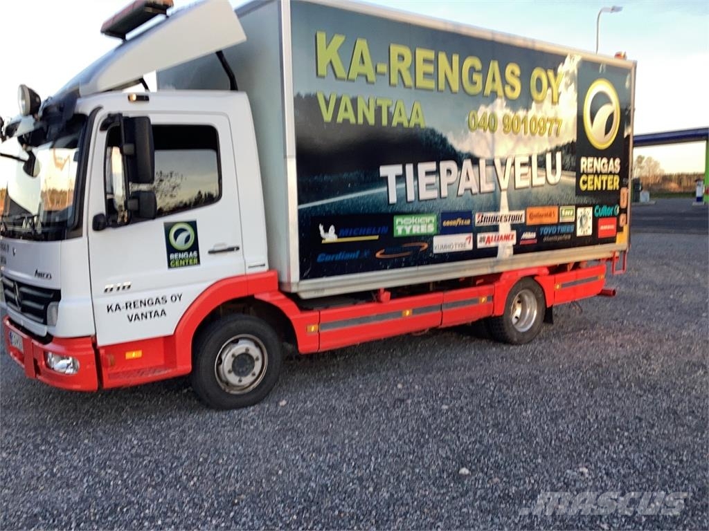 Mercedes-Benz Ateco Camiones con caja de remolque