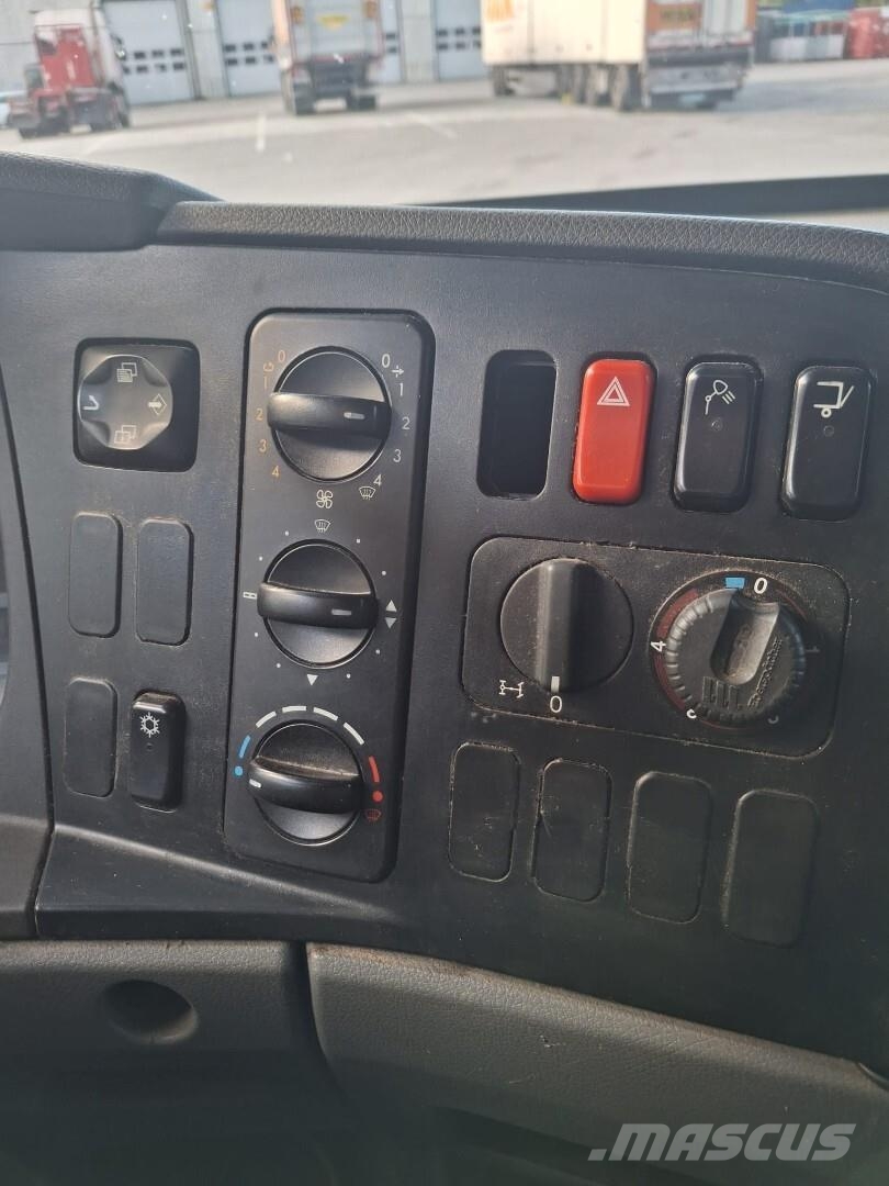 Mercedes-Benz Ateco 818L 4x2 Skapbiler