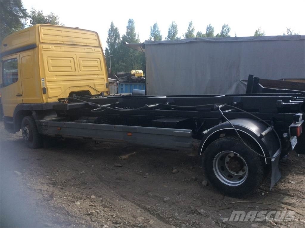 Mercedes-Benz Atego Разглобяеми надстойки