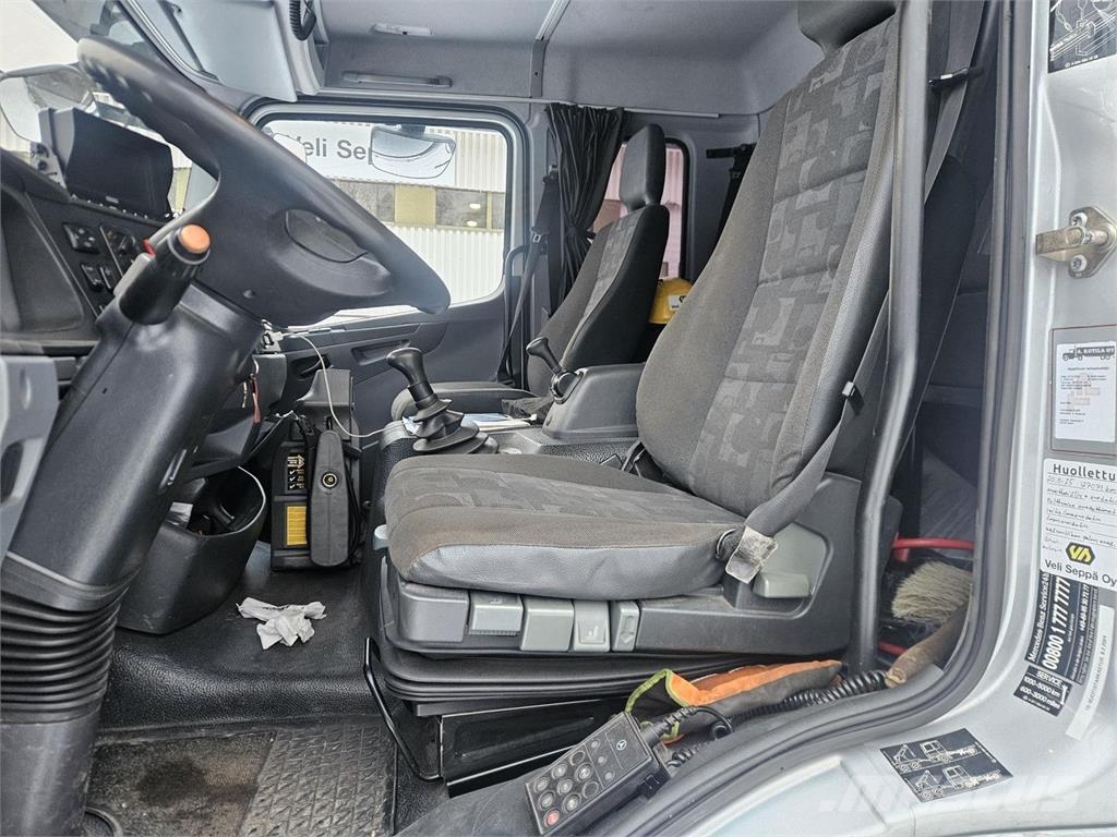 Mercedes-Benz Atego Camiones portavehículos