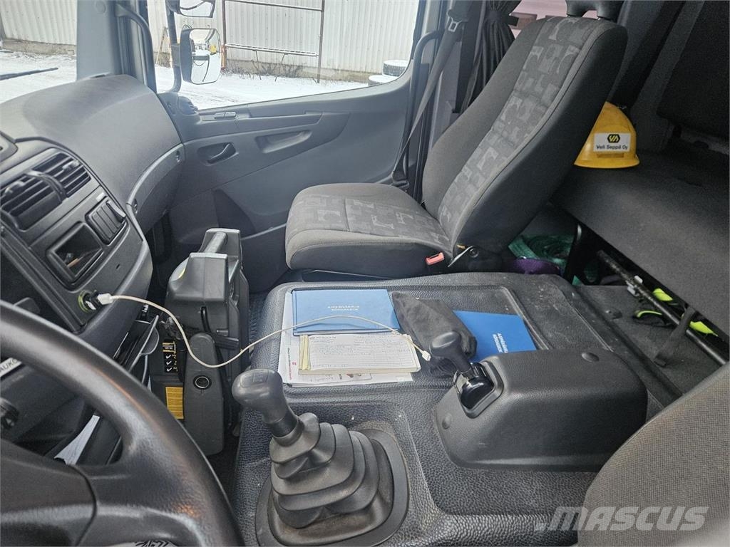 Mercedes-Benz Atego Camiones portavehículos
