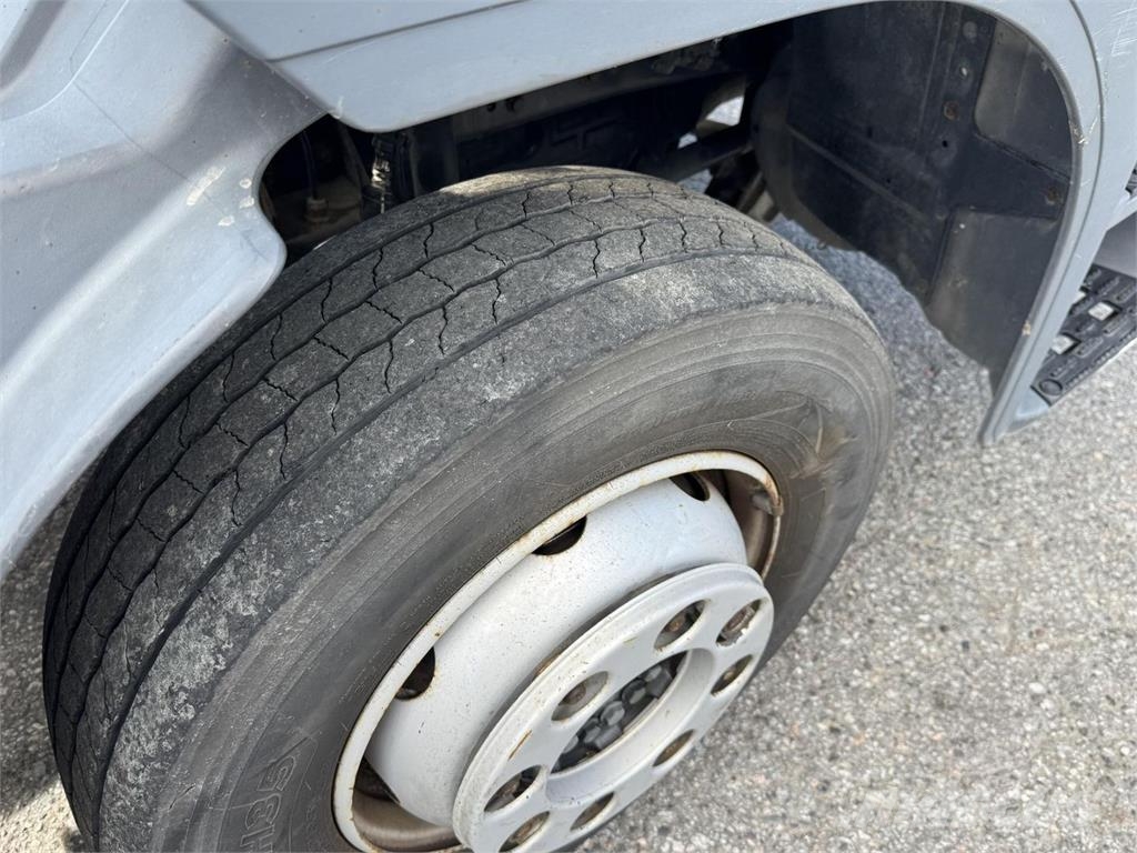 Mercedes-Benz Atego 1224 4x2 Camiones polibrazo