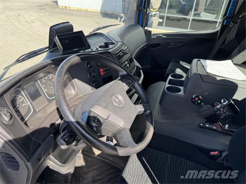 Mercedes-Benz Atego 1224 4x2 Camiones polibrazo