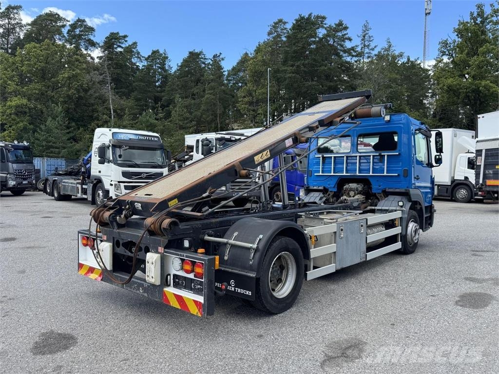 Mercedes-Benz Atego 1224 4x2 Camiones polibrazo