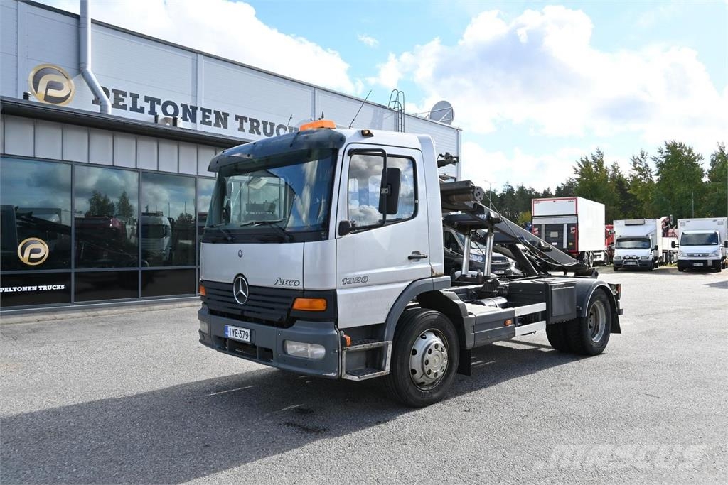 Mercedes-Benz Atego 1328 Sunkvežimiai su keliamuoju kabliu