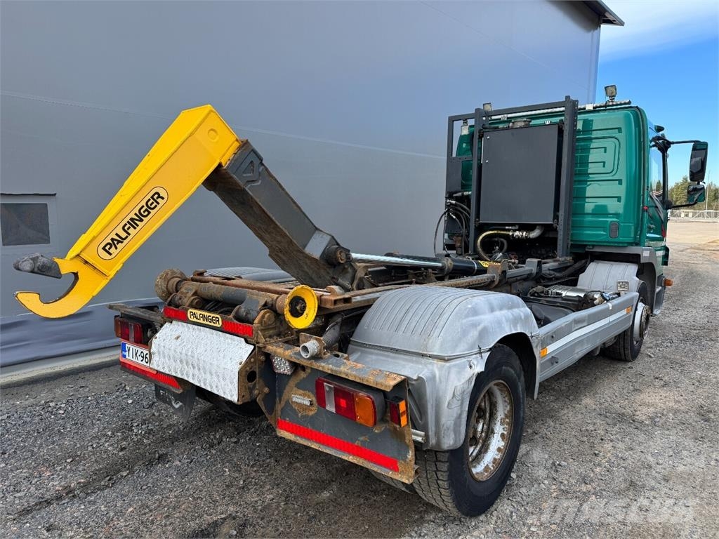 Mercedes-Benz Atego 1526 Camiones elevadores de gancho