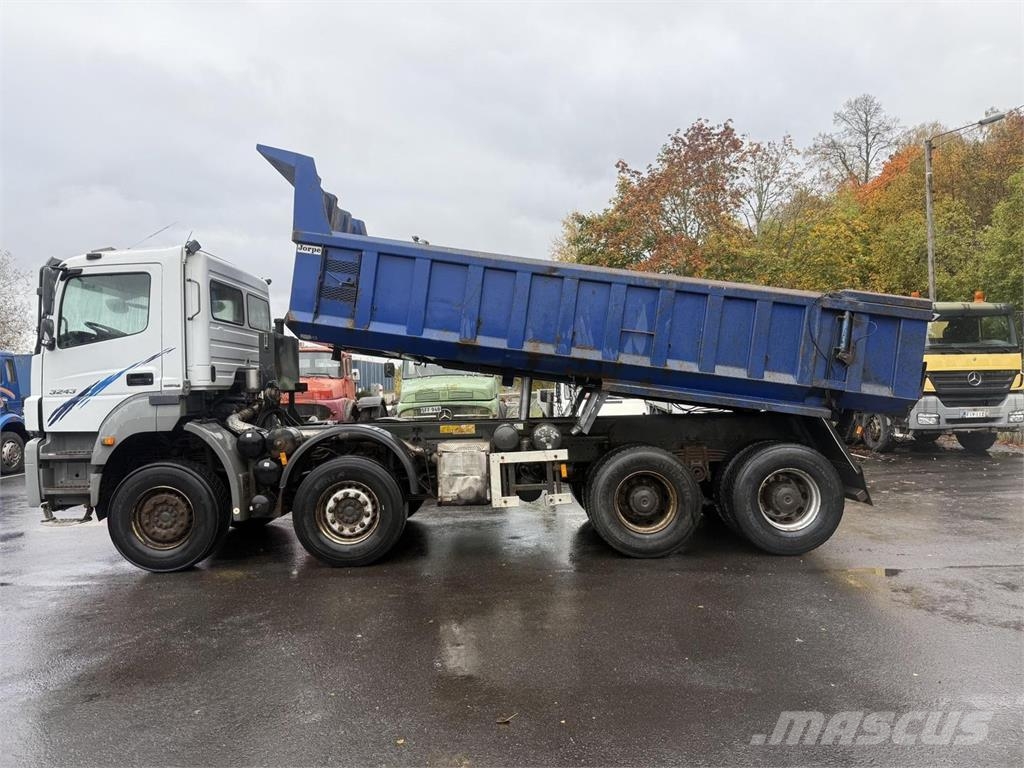 Mercedes-Benz Axor 3243 8x4 Kipper