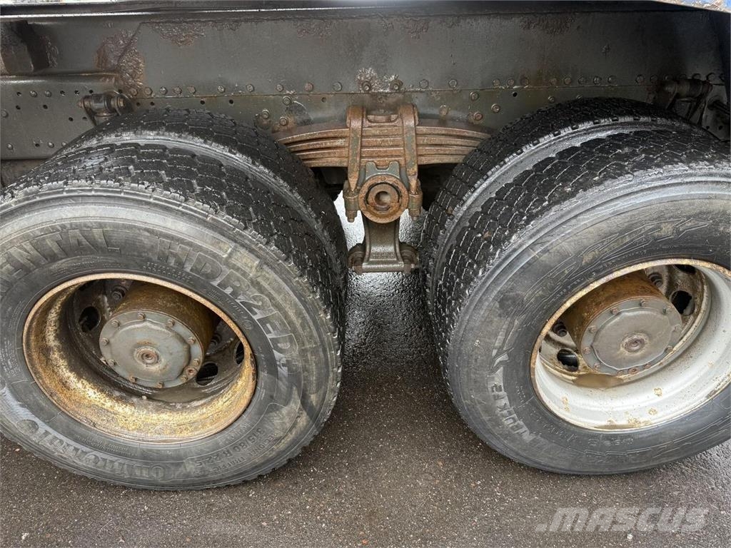 Mercedes-Benz Axor 3243 8x4 Kipper
